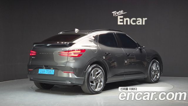 Genesis GV60 Standard AWD 2026 — фото 2