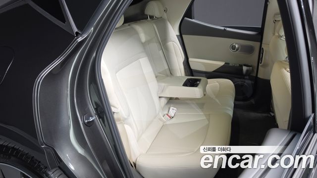 Genesis GV60 Standard AWD 2026 — фото 11