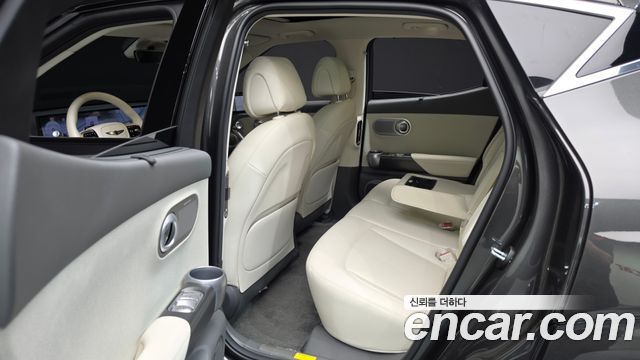 Genesis GV60 Standard AWD 2026 — фото 12