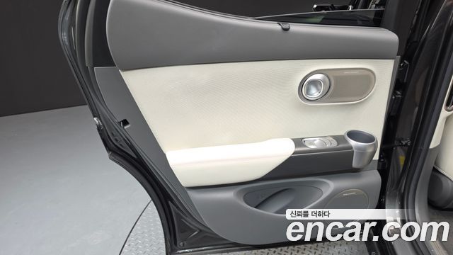 Genesis GV60 Standard AWD 2026 — фото 25