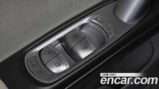 Genesis GV60 Standard AWD 2026 — фото 29