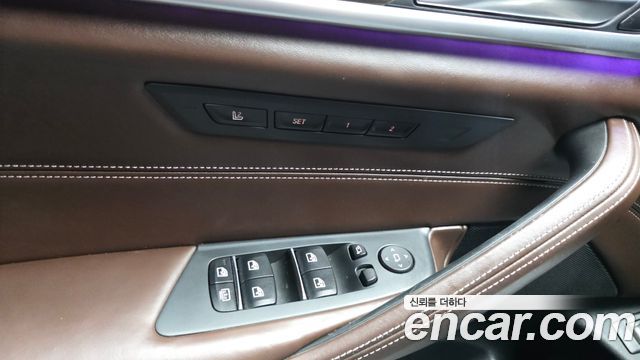 BMW 5 Series (G30) 520d xDrive M Sport Package Plus 2018 — фото 33