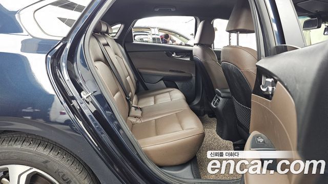 Kia K3 Noblesse 2019 — фото 16
