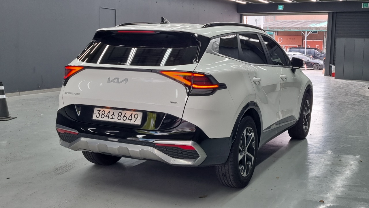 Kia Sportage Hybrid (V) Signature 2WD 2022 — фото 2