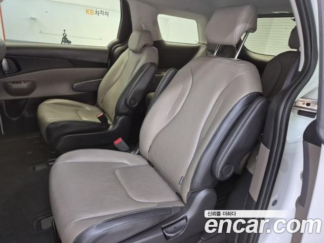 Kia Carnival (IV) HEV 9 seater Prestige 2025 — фото 5