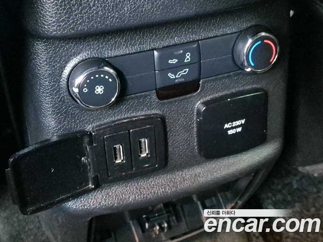 Ford Explorer 2.3 Limited 4WD 5th 2017 — фото 23