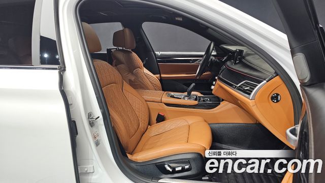 BMW 7 Series (G11) 740Ld xDrive M Sport 2020 — фото 11