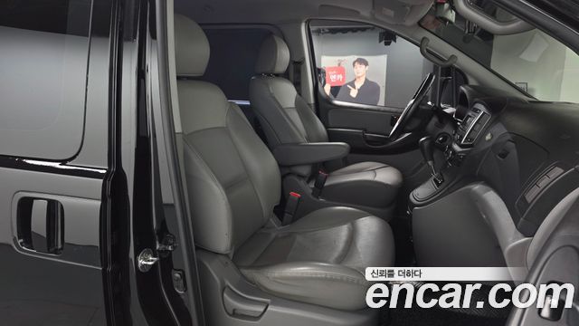 Hyundai Grand Starex Van 5-Seater Smart 2020 — фото 11