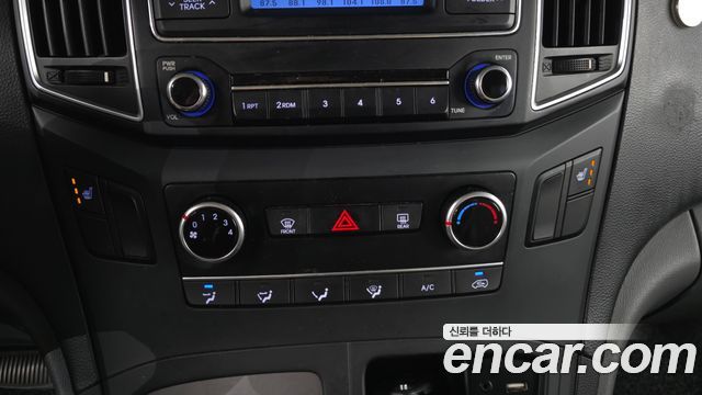 Hyundai Grand Starex Van 5-Seater Smart 2020 — фото 15