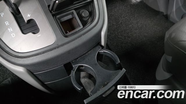 Hyundai Grand Starex Van 5-Seater Smart 2020 — фото 19