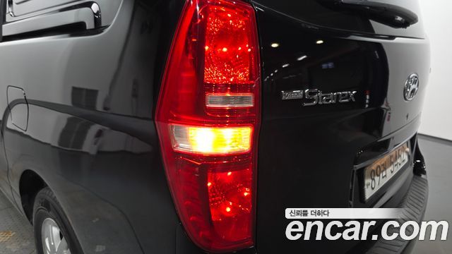 Hyundai Grand Starex Van 5-Seater Smart 2020 — фото 23
