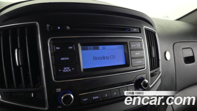Hyundai Grand Starex Van 5-Seater Smart 2020 — фото 29