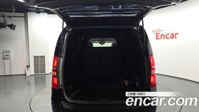 Hyundai Grand Starex Van 5-Seater Smart 2020 — фото 31