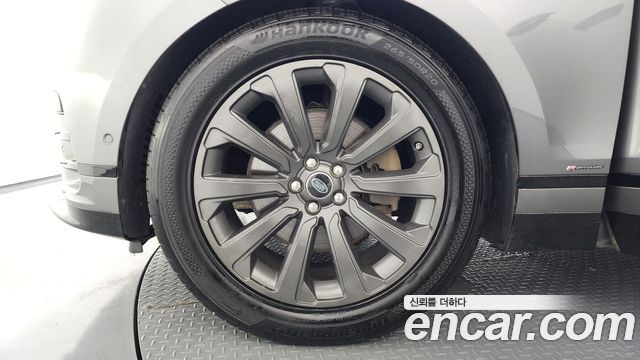 Land Rover Range Rover Velar 3.0 D300 R-Dynamic SE 2019 — фото 5
