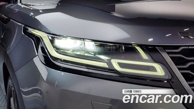 Land Rover Range Rover Velar 3.0 D300 R-Dynamic SE 2019 — фото 22