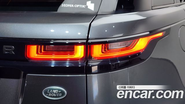 Land Rover Range Rover Velar 3.0 D300 R-Dynamic SE 2019 — фото 23