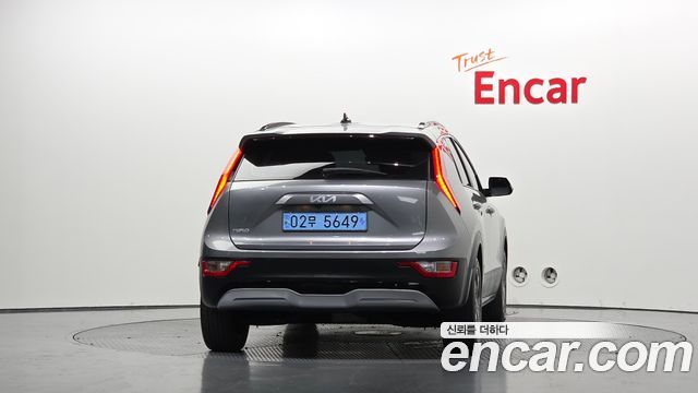 Kia Niro EV Air 2023 — фото 4