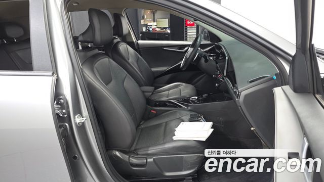 Kia Niro EV Air 2023 — фото 11