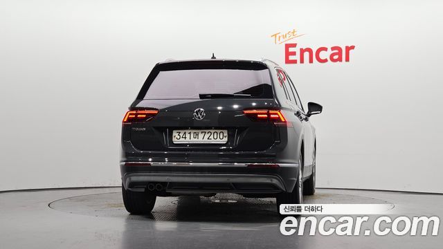 Volkswagen Tiguan (II) 2.0 TDI Premium 2020 — фото 4