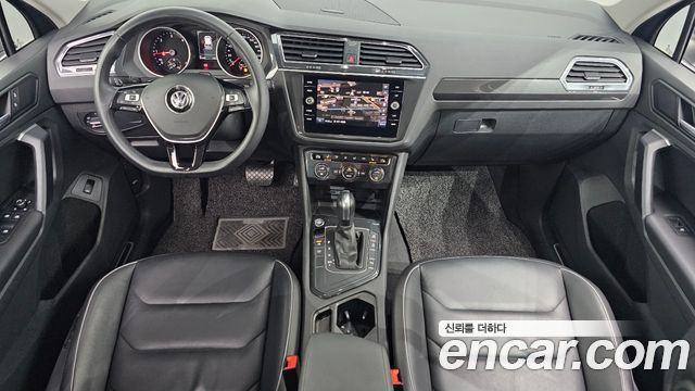 Volkswagen Tiguan (II) 2.0 TDI Premium 2020 — фото 7