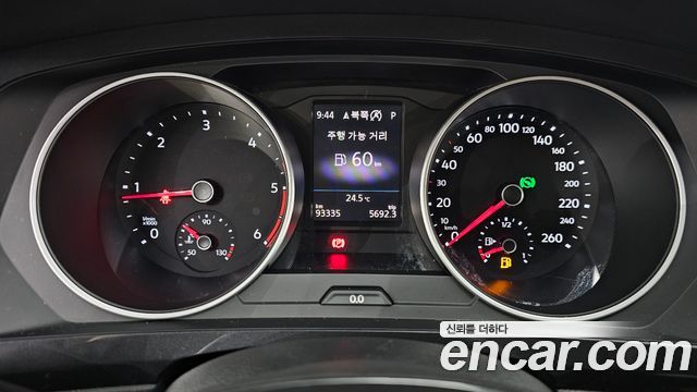 Volkswagen Tiguan (II) 2.0 TDI Premium 2020 — фото 8