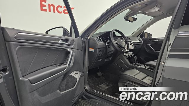 Volkswagen Tiguan (II) 2.0 TDI Premium 2020 — фото 10