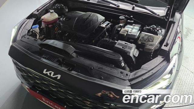 Kia K8 2.5 Gasoline 2WD Signature 2023 — фото 6