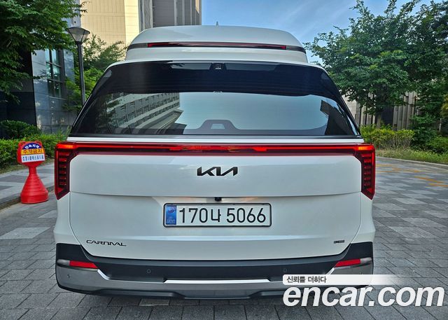Kia Carnival (IV) Gasoline 9-Seater Hi Limousine (7-seater Limousine(Special vehicle) 2026 — фото 6