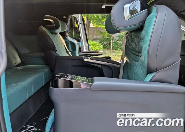 Kia Carnival (IV) Gasoline 9-Seater Hi Limousine (7-seater Limousine(Special vehicle) 2026 — фото 18