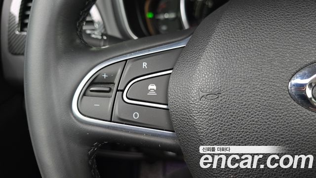 Renault Korea QM6 2.0 LPe Premiere 2WD 2022 — фото 28