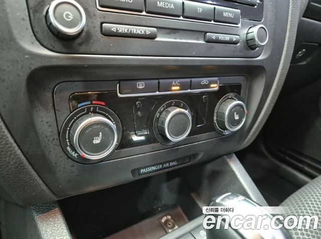 Volkswagen Jetta 1.6 TDI Blue Motion 6th 2014 — фото 17