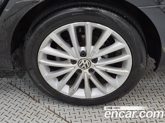 Volkswagen Jetta 1.6 TDI Blue Motion 6th 2014 — фото 22