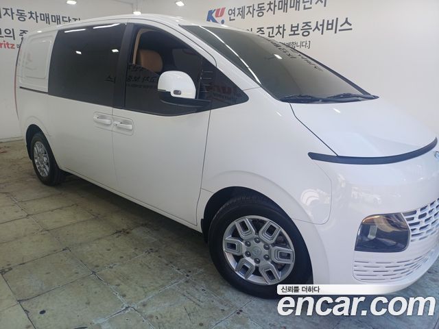 Hyundai Staria Cargo 5-Seater Modern 2022 — фото 2