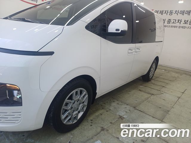 Hyundai Staria Cargo 5-Seater Modern 2022 — фото 3