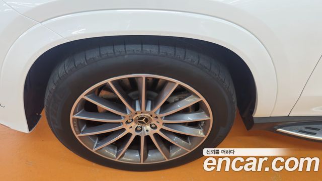 Mercedes-Benz GLE-Class (W167) GLE450 4MATIC 2025 — фото 5