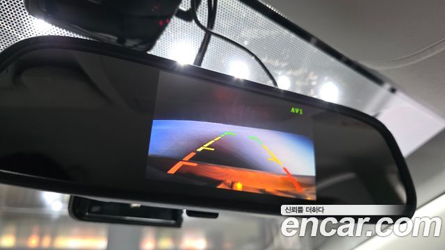 Toyota Prius 1.8 E 2015 — фото 16