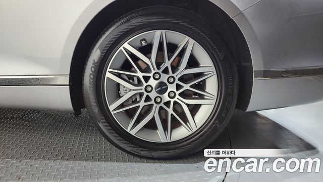Genesis G80 (RG3) Gasoline 2.5 Turbo AWD 2025 — фото 21