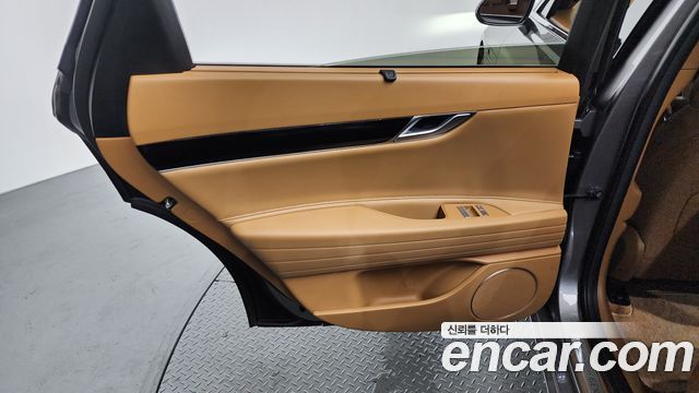 Genesis G80 (RG3) Gasoline 2.5 Turbo AWD 2025 — фото 25