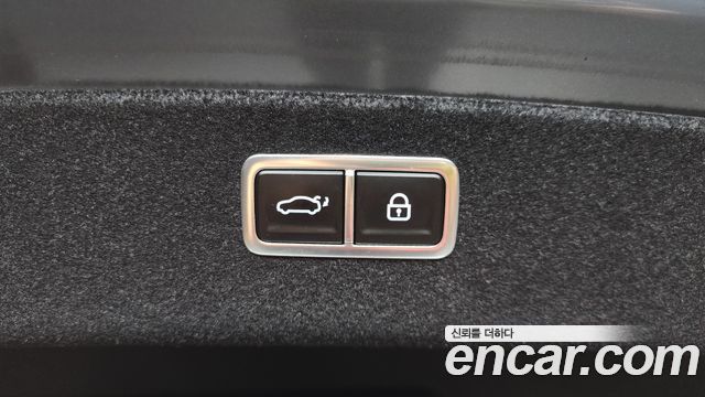 Genesis G80 (RG3) Gasoline 2.5 Turbo AWD 2025 — фото 32