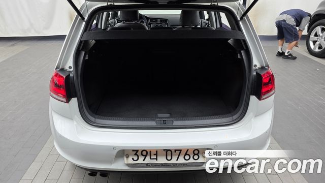 Volkswagen Golf (VII) 2.0 TDI 2016 — фото 20