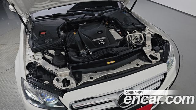 Mercedes-Benz E-Class (W213) E300 AMG Line 2019 — фото 6