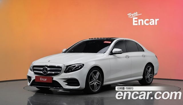 Mercedes-Benz E-Class (W213) E300 AMG Line 2019 — фото 1