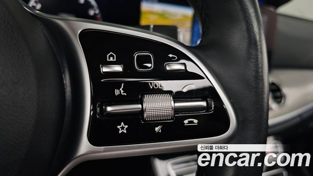 Mercedes-Benz E-Class (W213) E300 AMG Line 2019 — фото 31