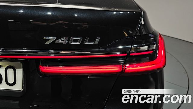 BMW 7 Series (G11) 740Li xDrive Design Pure Excellence 2022 — фото 23