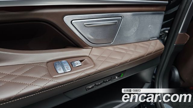 BMW 7 Series (G11) 740Li xDrive Design Pure Excellence 2022 — фото 40