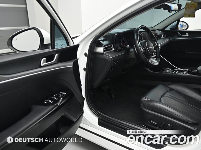 Kia K5 (III) 2.0 Prestige 2022 — фото 15