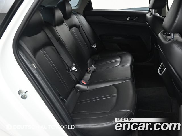 Kia K5 (III) 2.0 Prestige 2022 — фото 16