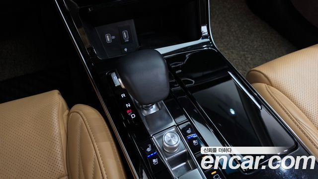 Kia K7 Premier 3.0 GDI Signature 2020 — фото 9