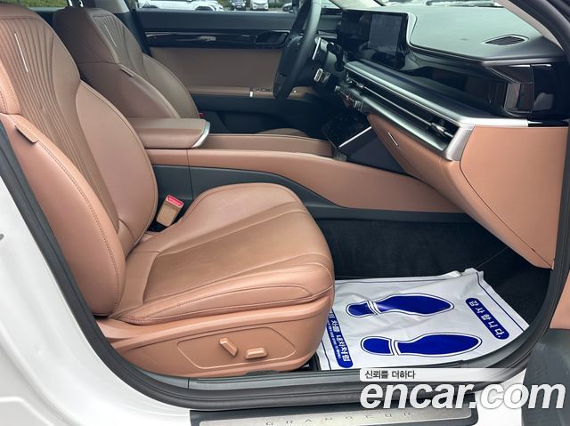 Hyundai Grandeur (GN7) 2,5 Gasoline 2WD Premium 2026 — фото 23