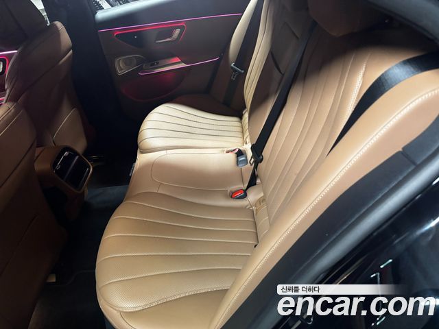 Mercedes-Benz E-Class (W214) E300 4MATIC AMG Line 2025 — фото 7
